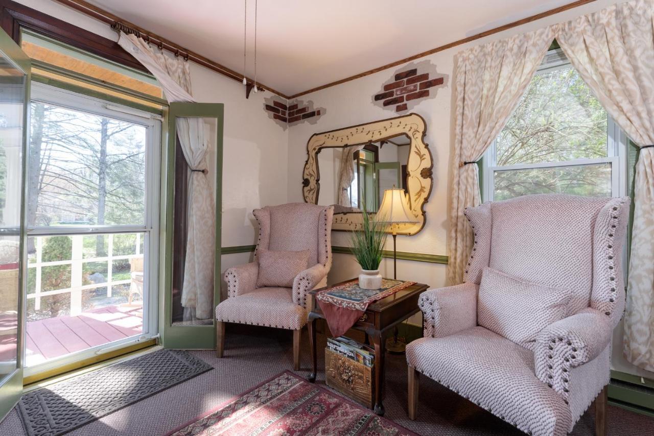 Saratoga Farmstead B&B サラトガスプリング エクステリア 写真